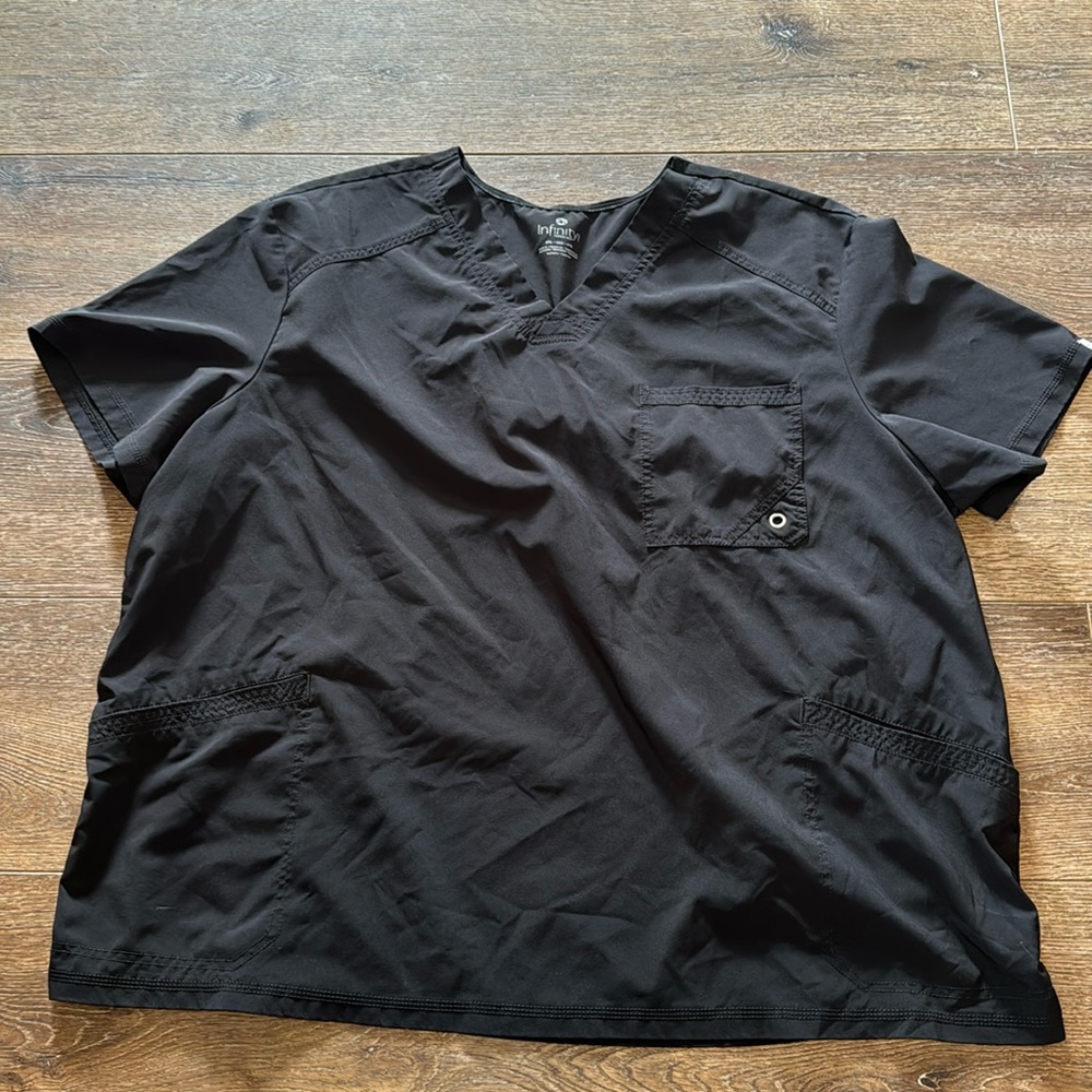 Cherokee men’s‎ black scrub top 4XL